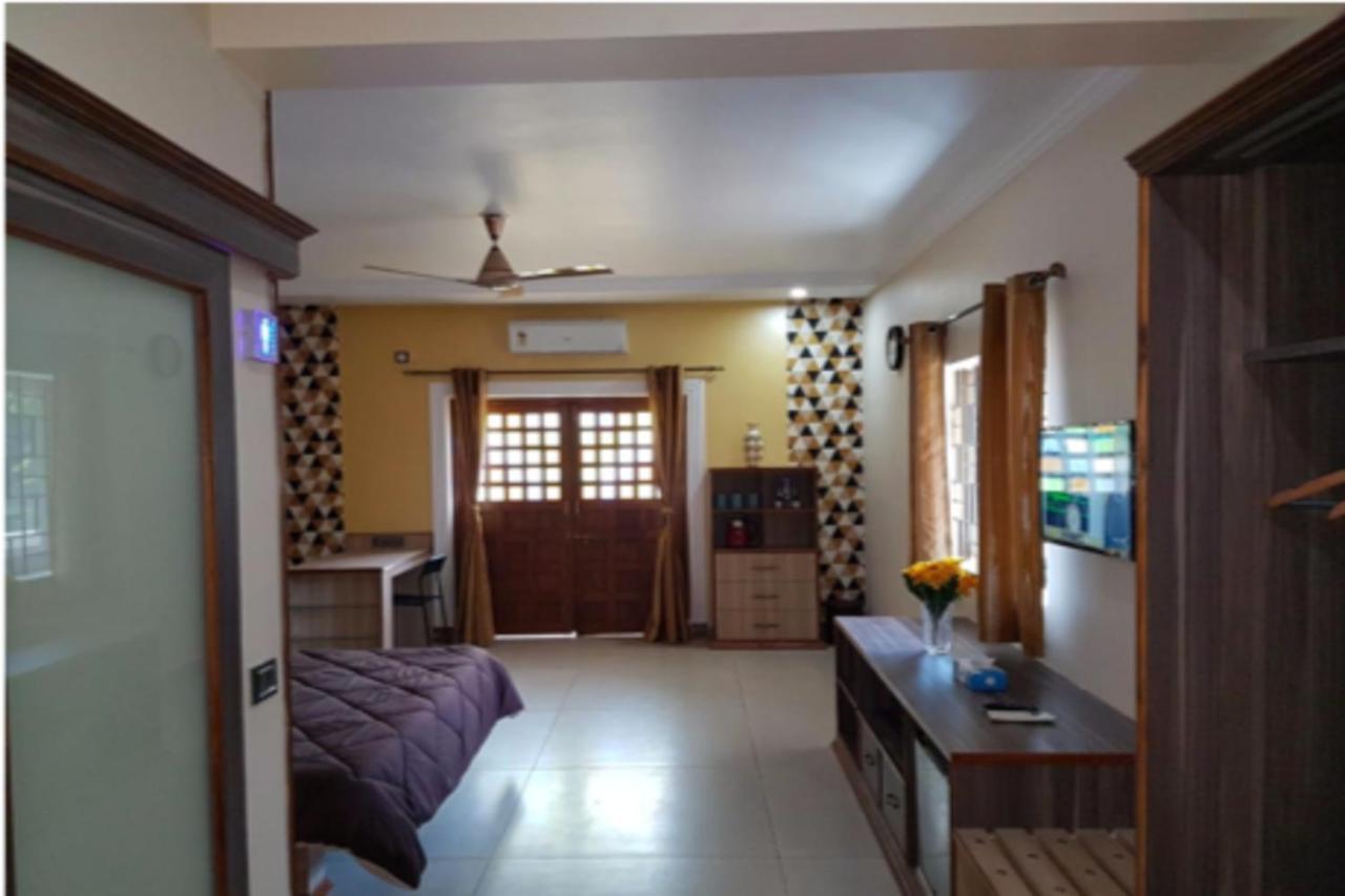 מפוסה Jm Vista Suites מראה חיצוני תמונה